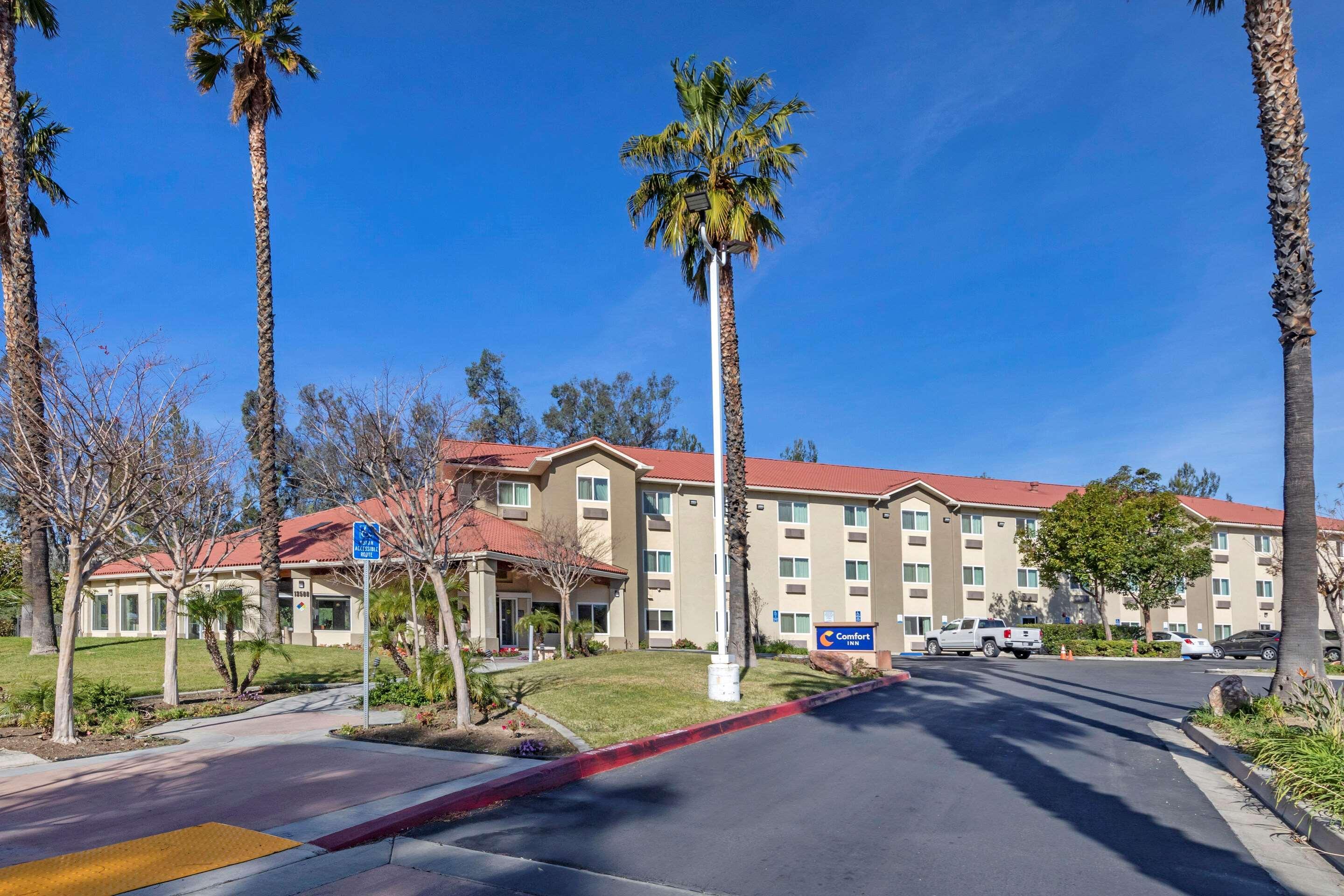 Comfort Inn Fontana Exterior foto